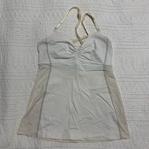 Lululemon tank size 4 (fits like a 2!)